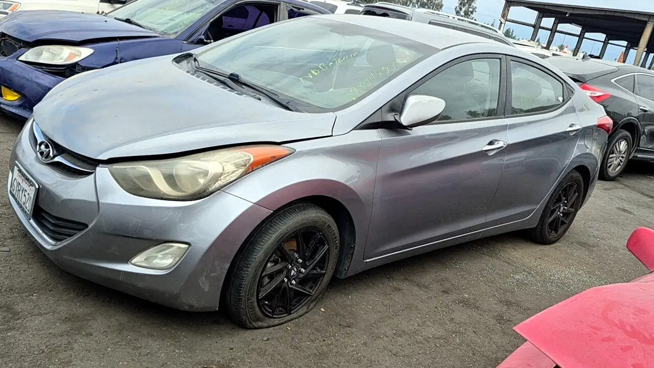 Photo of 2013 Hyundai Elantra