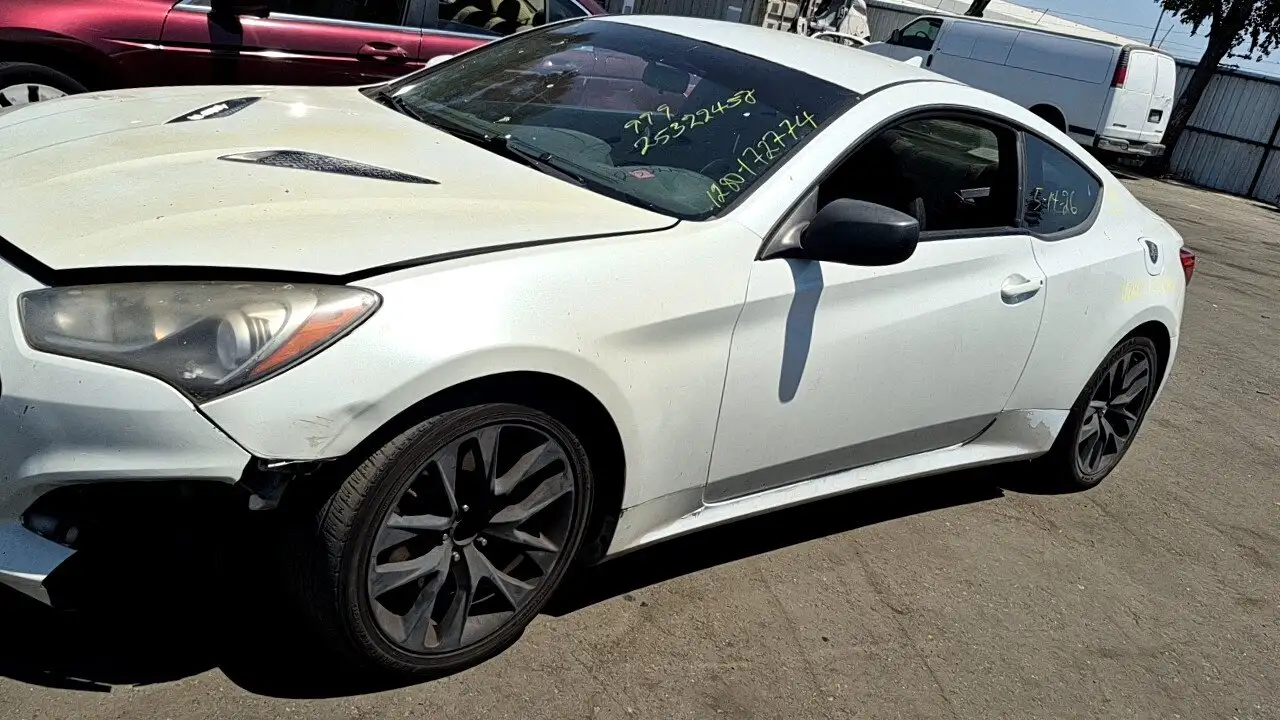 Photo of 2013 Hyundai Genesis Coupe