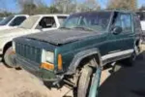 Photo of 2001 Jeep Cherokee