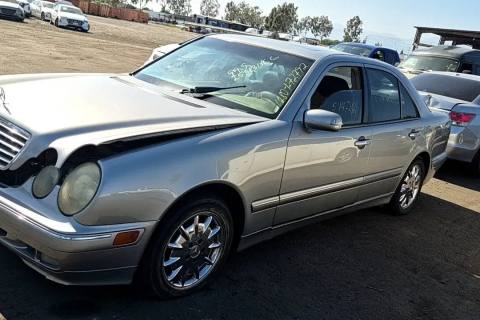 Photo of 2001 Mercedes-Benz E320
