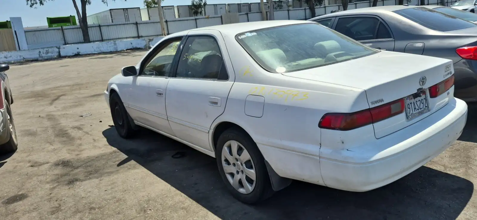 Photo of 1998 Toyota Camry