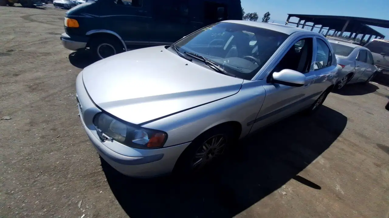 Photo of 2003 Volvo S60