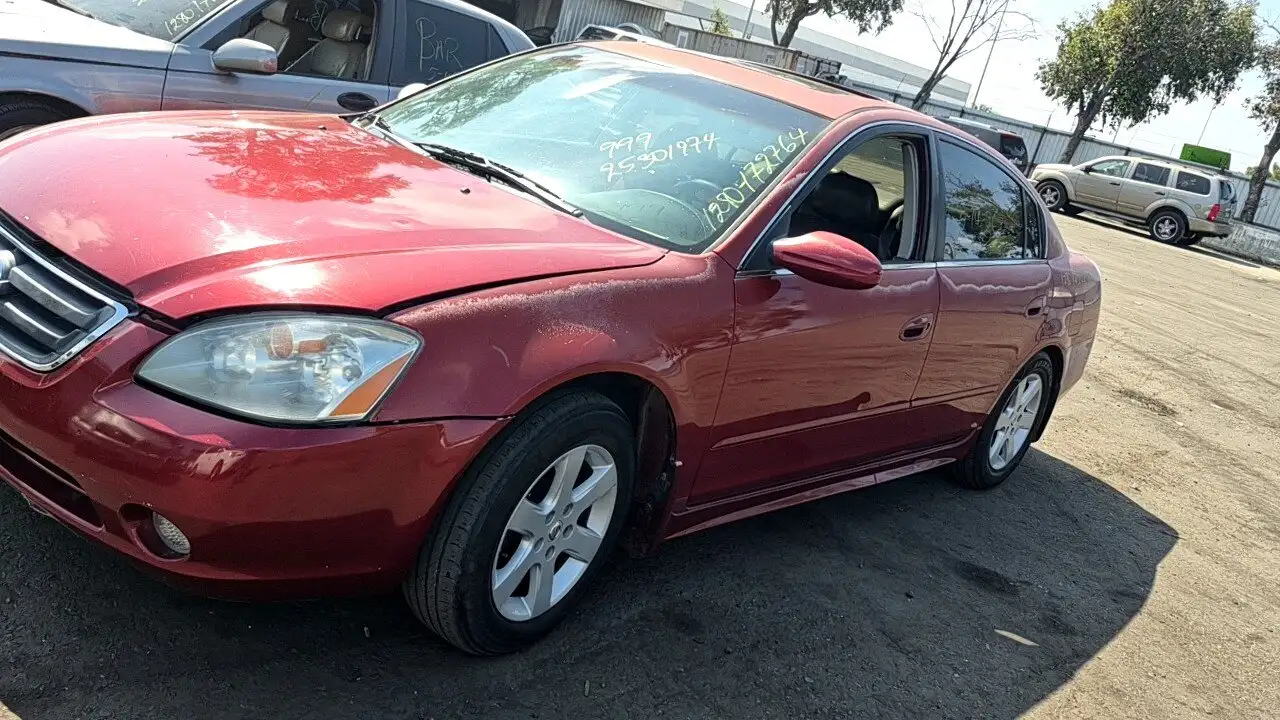 Photo of 2003 Nissan Altima