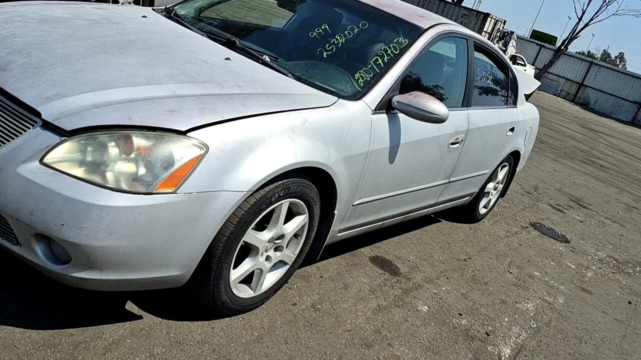 Photo of 2003 Nissan Altima