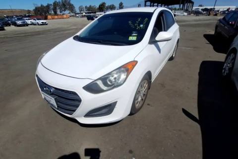 Photo of 2016 Hyundai Elantra Gt