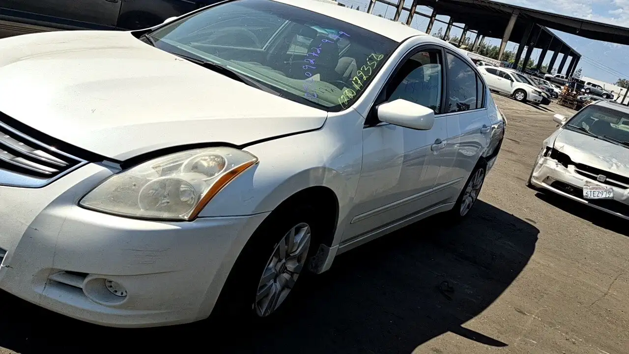 Photo of 2010 Nissan Altima