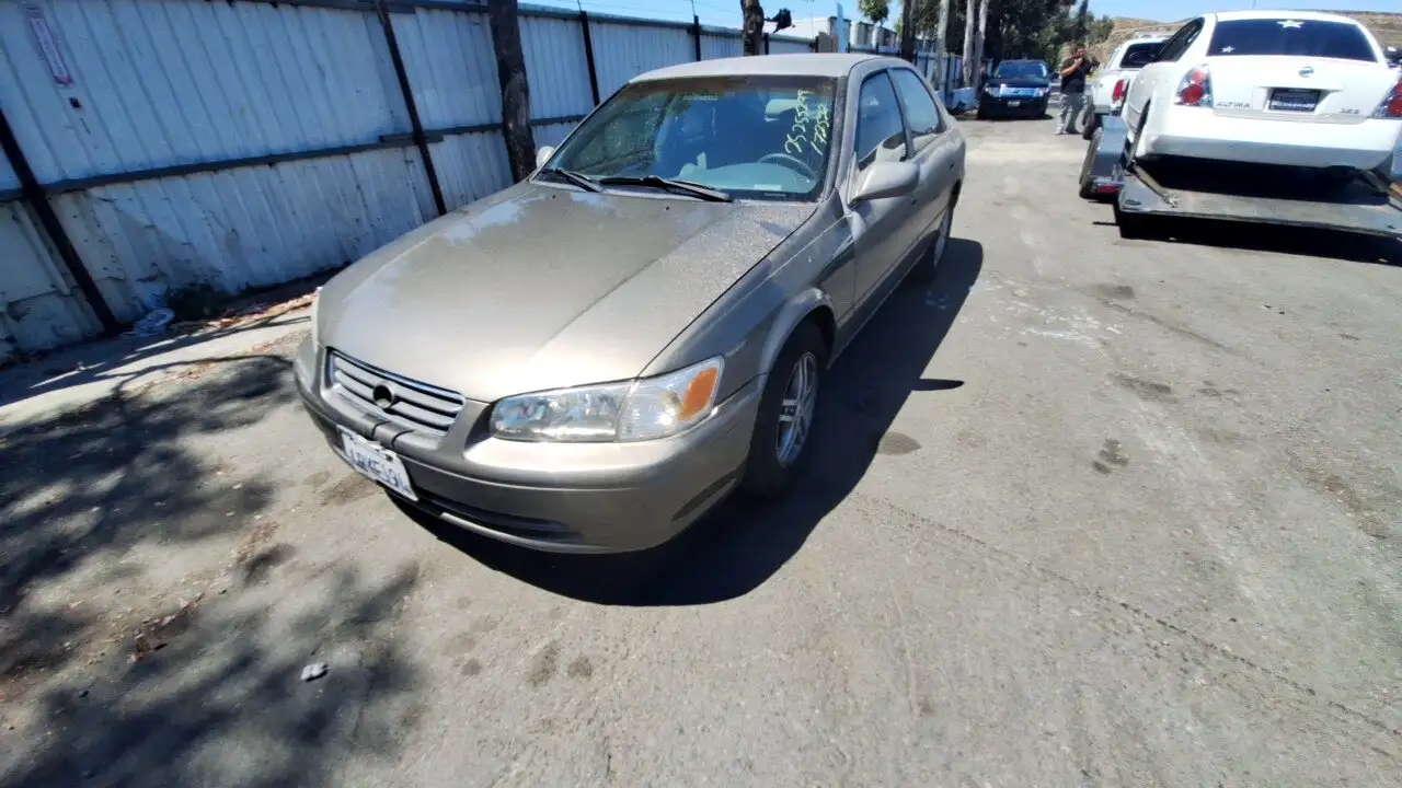 Photo of 2001 Toyota Camry