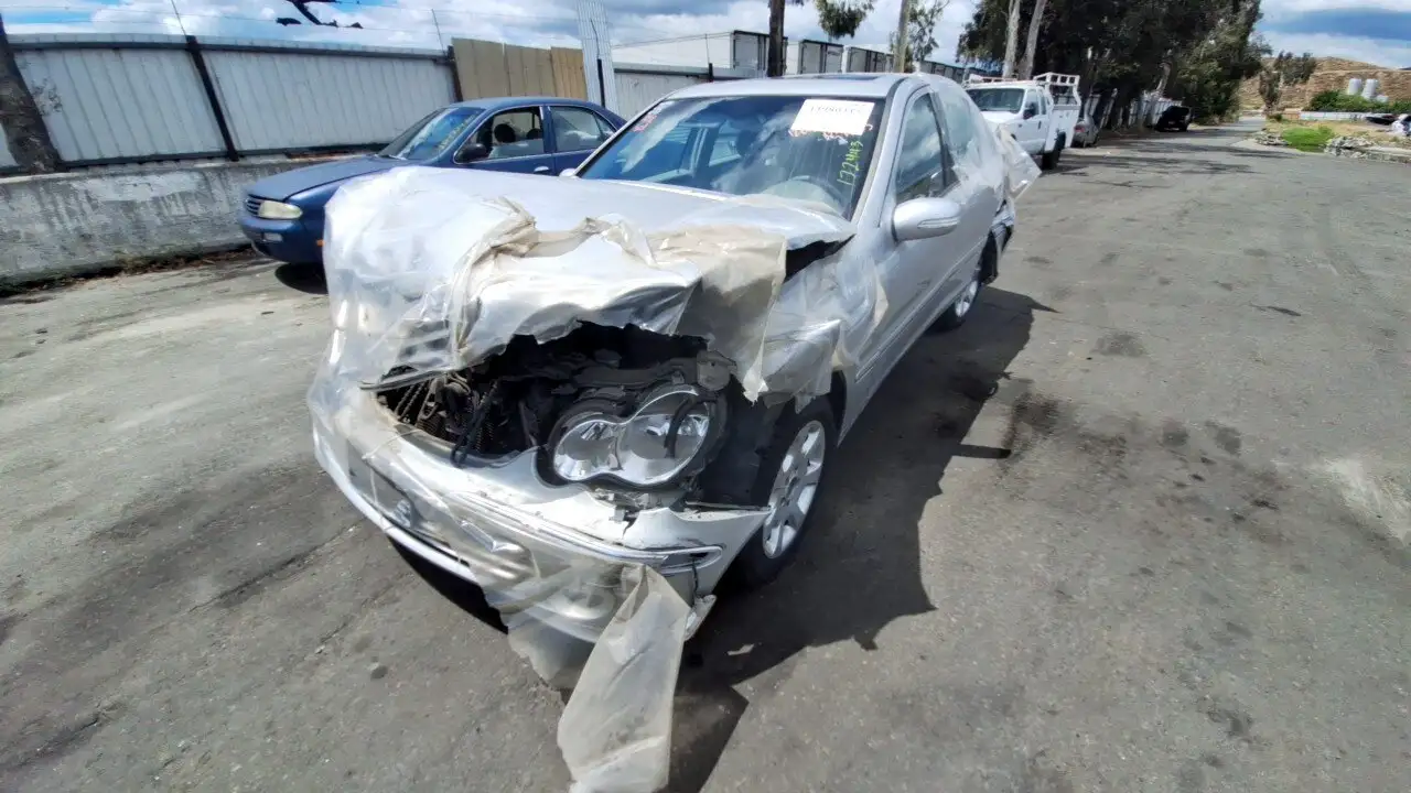 Photo of 2005 Mercedes-Benz C240