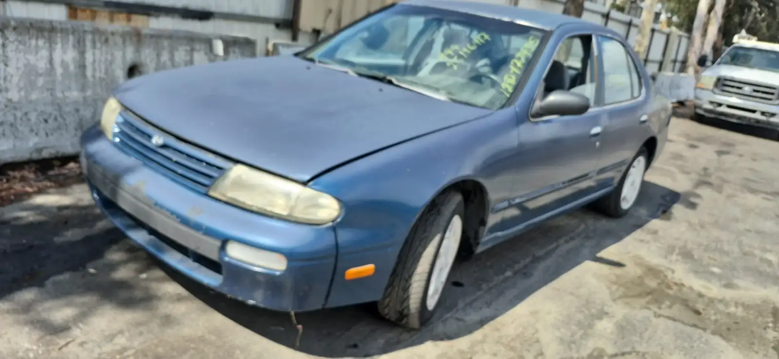 Photo of 1997 Nissan Altima