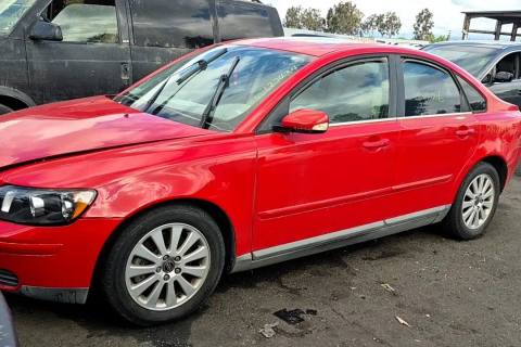 Photo of 2005 Volvo S40