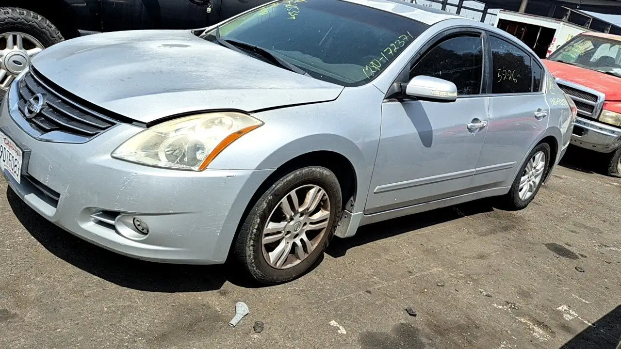 Photo of 2010 Nissan Altima
