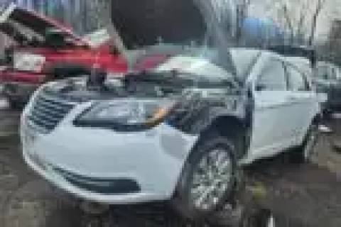Photo of 2013 Chrysler 200