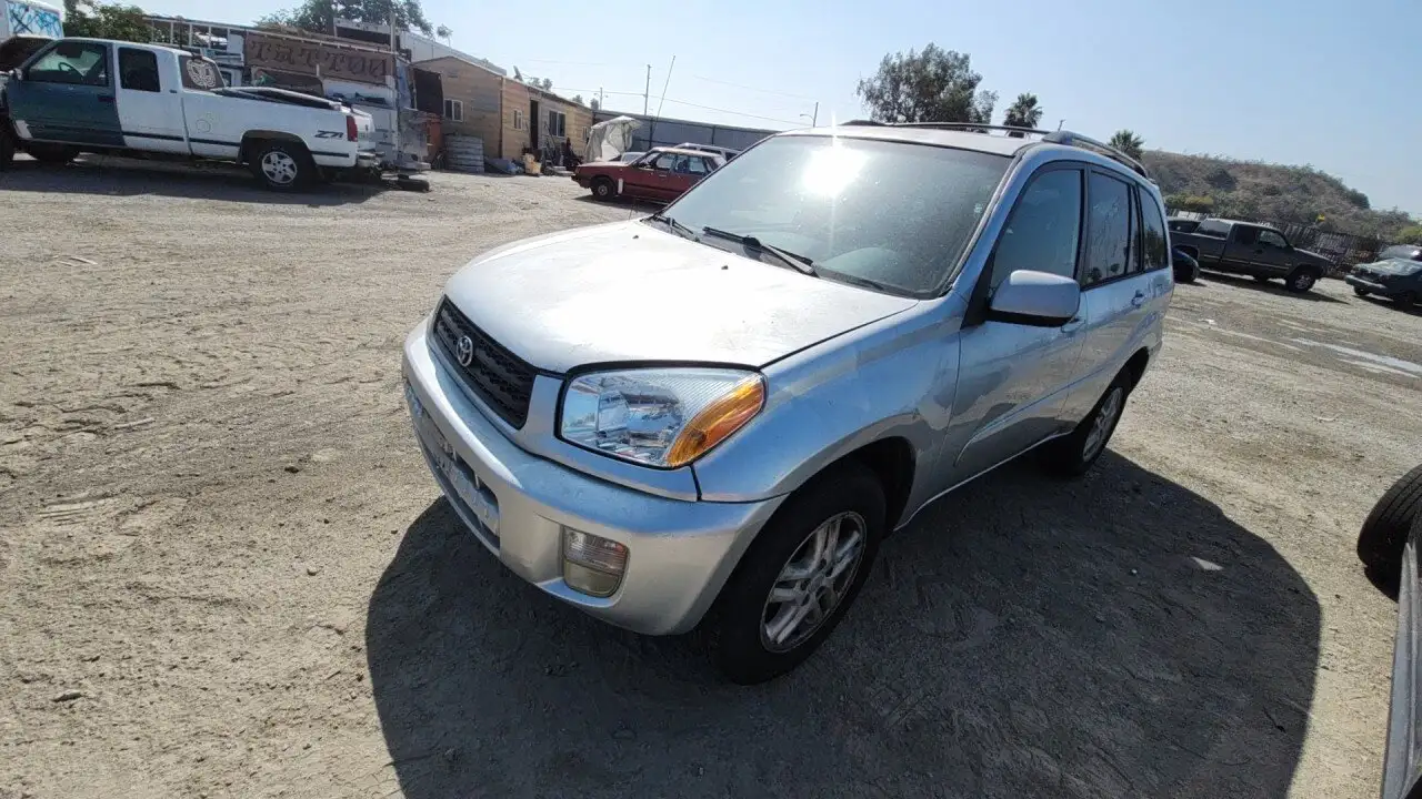 Photo of 2003 Toyota Rav4