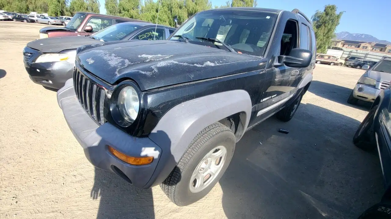 Photo of 2003 Jeep Liberty
