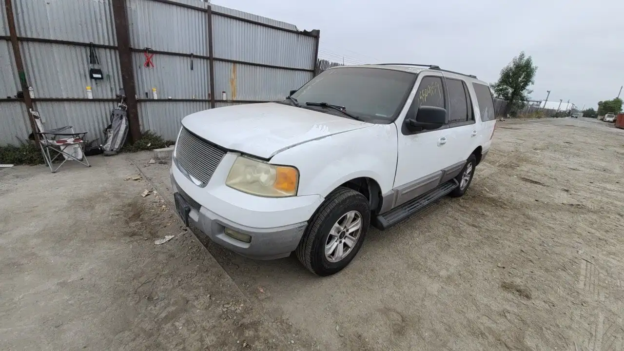 Photo of 2003 Ford Expedition