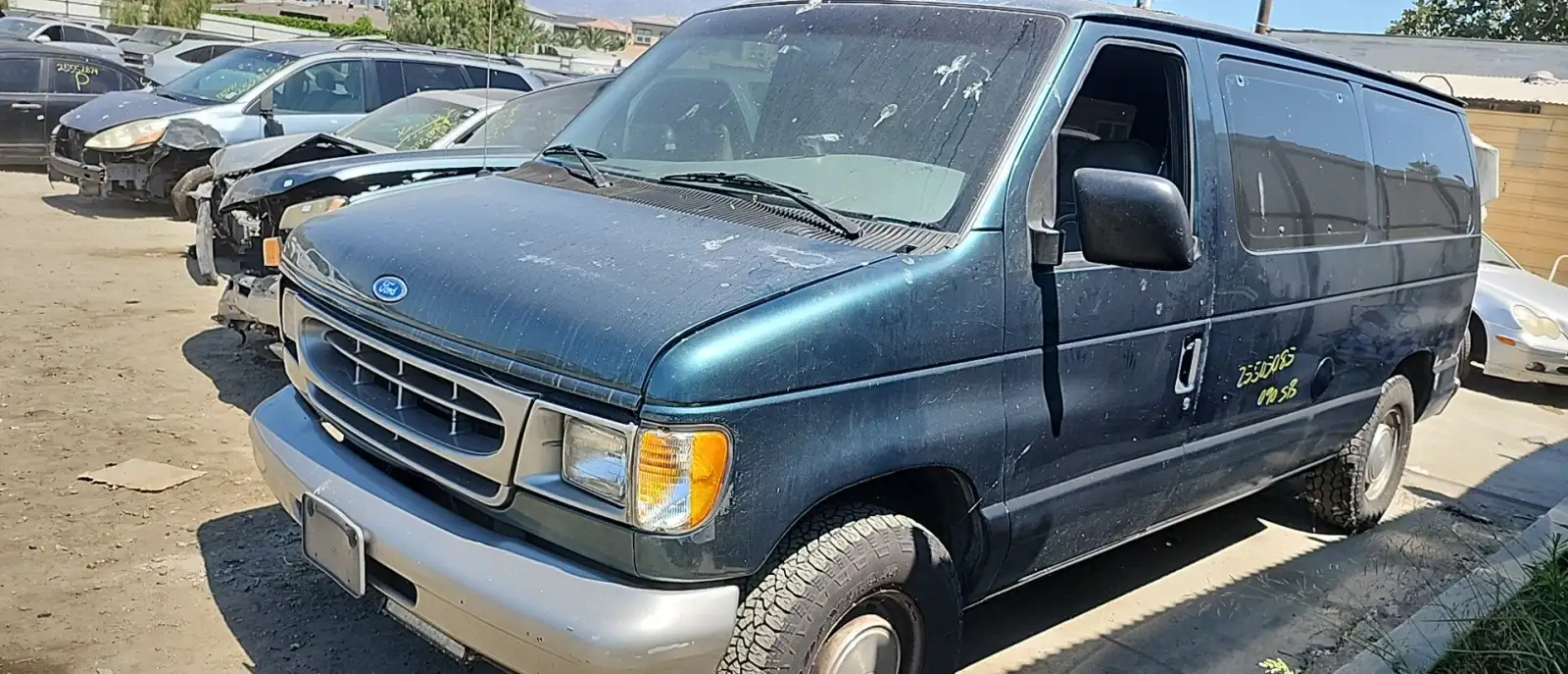 Photo of 1997 Ford E-150 Econoline