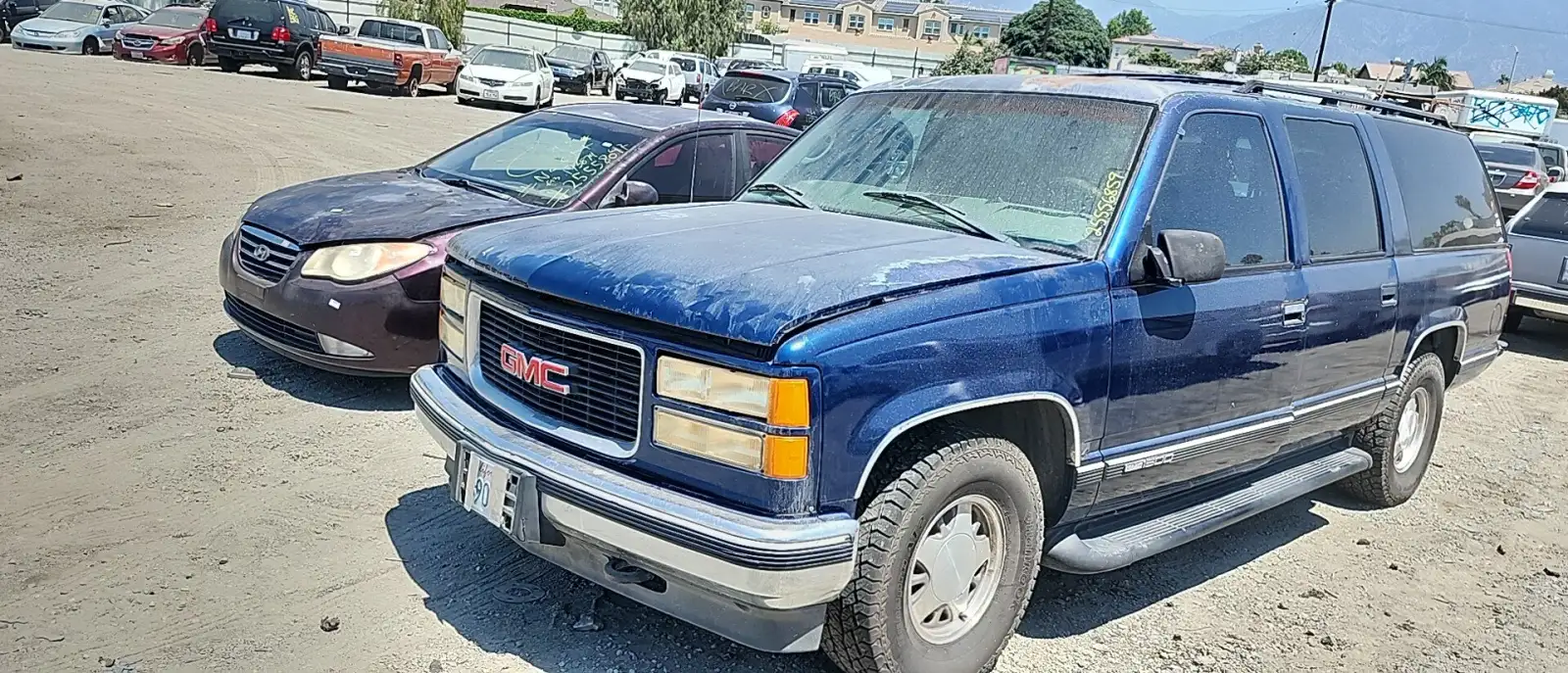 Photo of 1998 Gmc C1500 Suburban