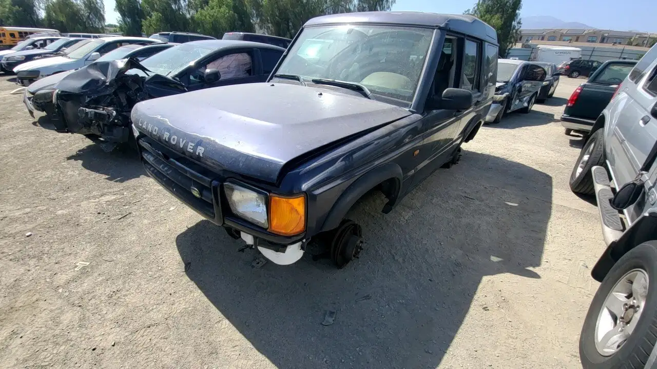 Photo of 2000 Land Rover Discovery