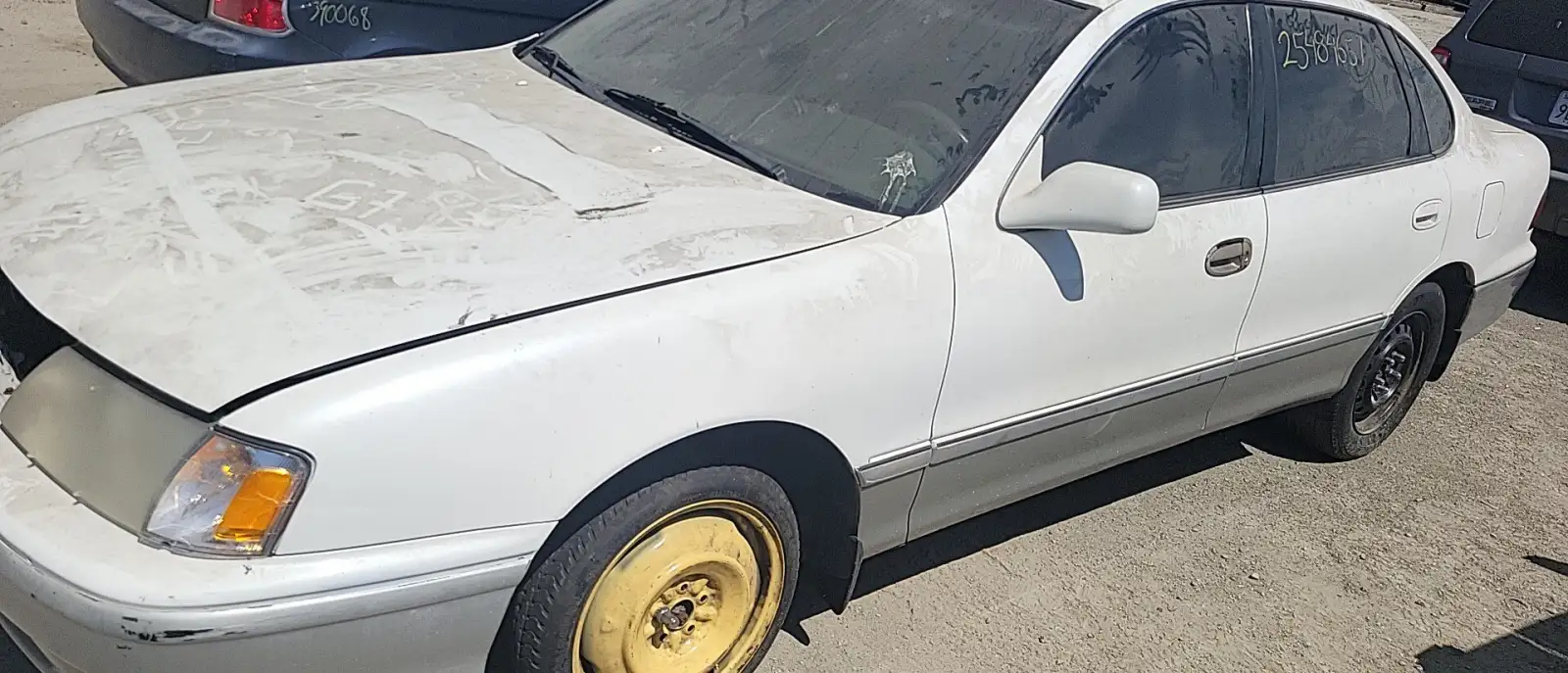 Photo of 1999 Toyota Avalon