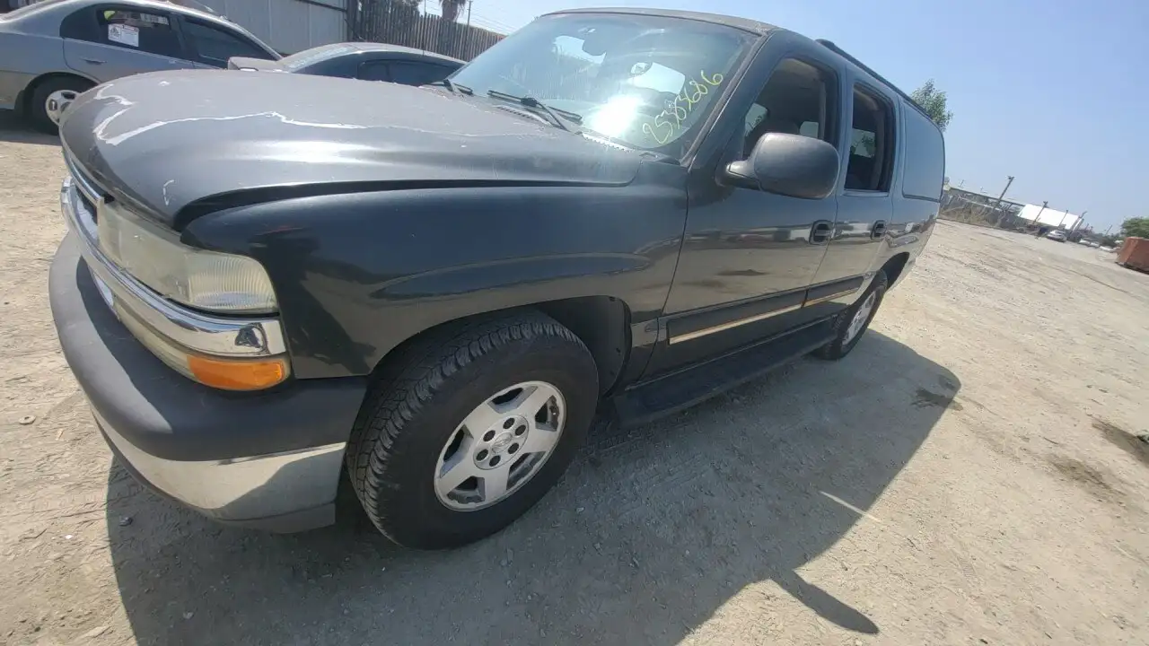Photo of 2004 Chevrolet Suburban 1500