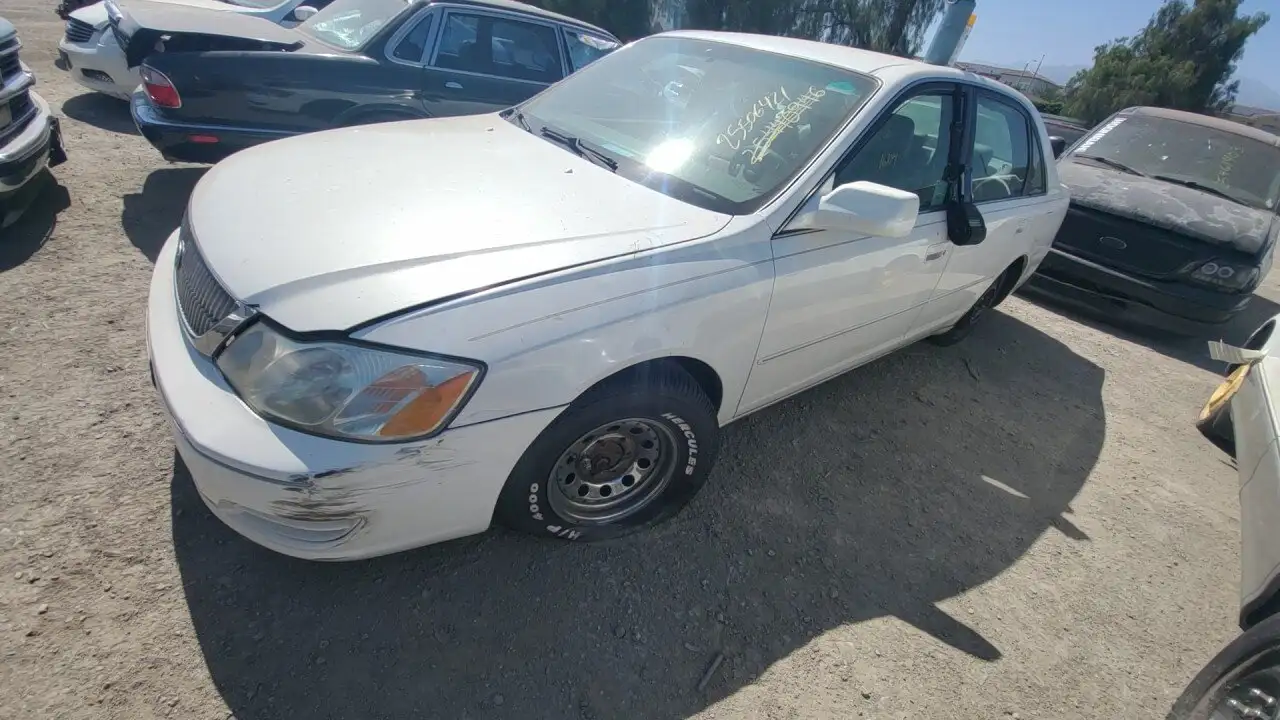 Photo of 2000 Toyota Avalon
