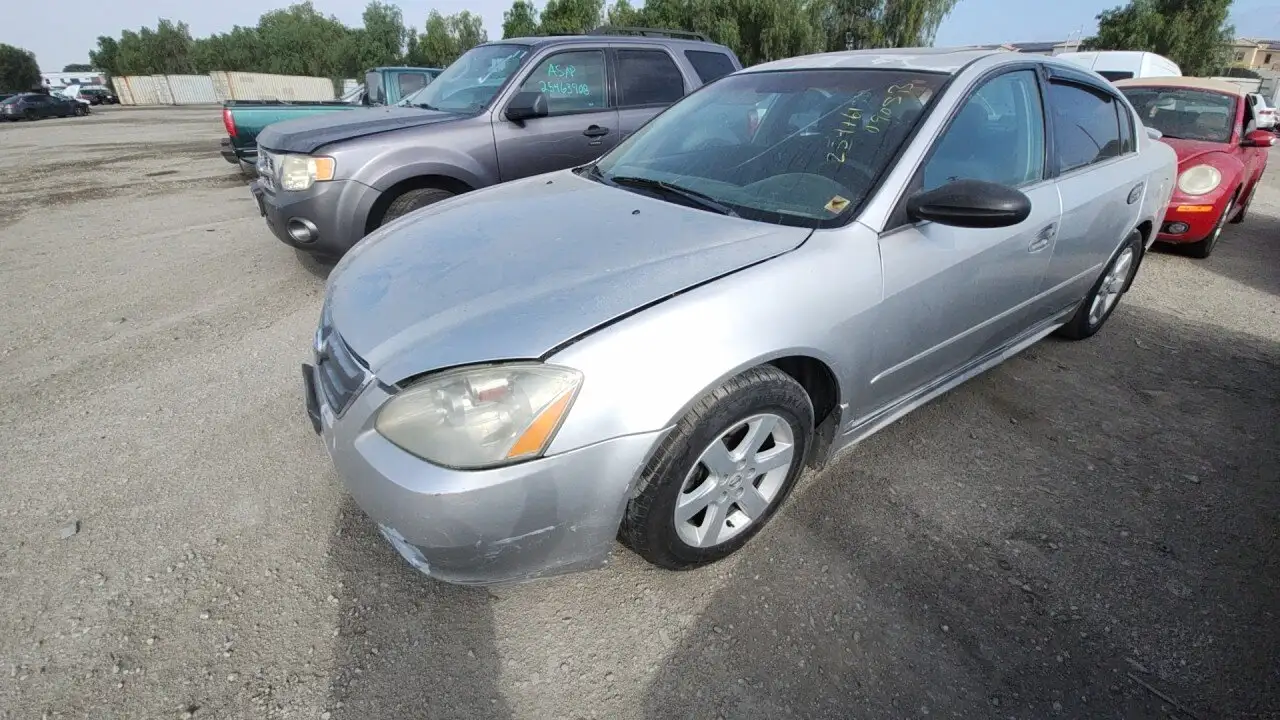 Photo of 2003 Nissan Altima