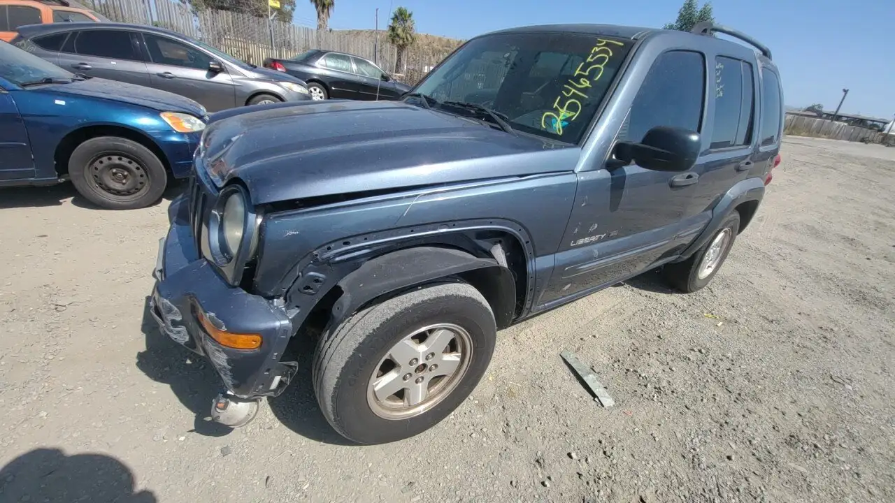 Photo of 2002 Jeep Liberty