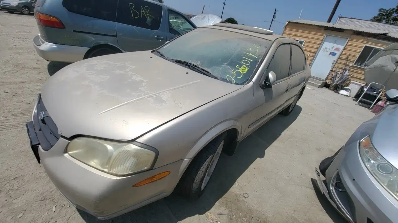 Photo of 2000 Nissan Maxima