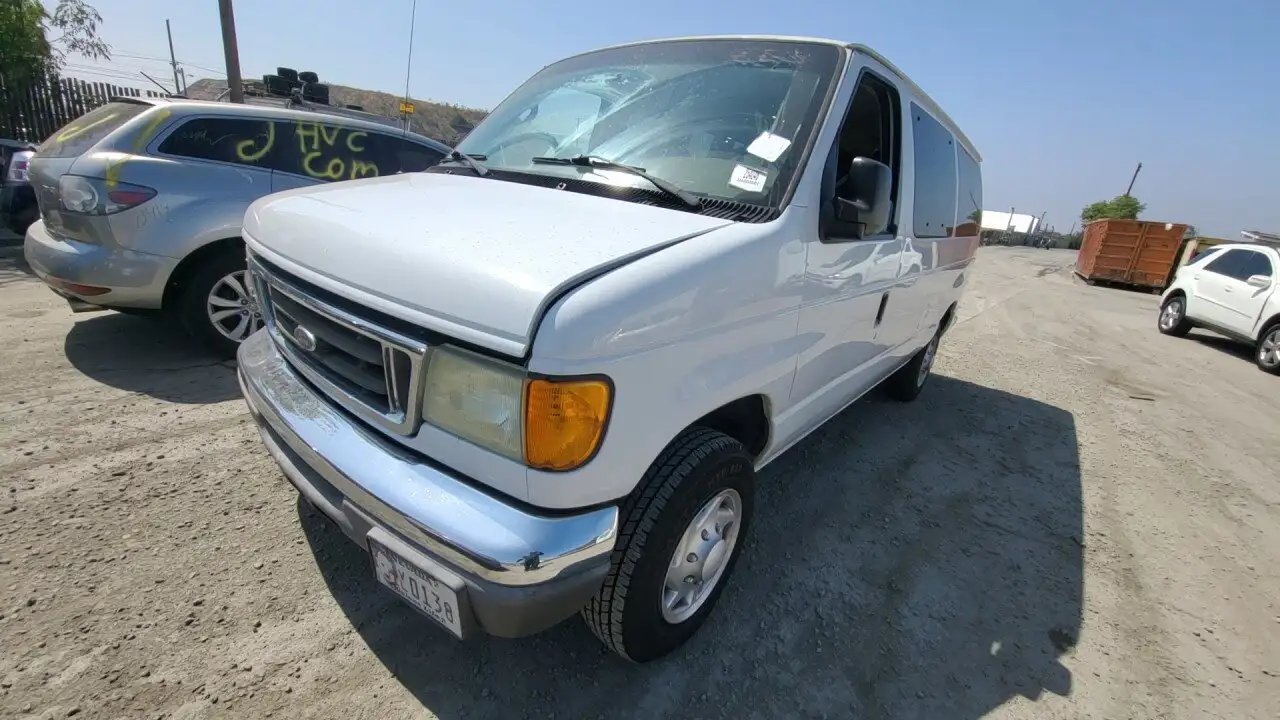 Photo of 2007 Ford E-150