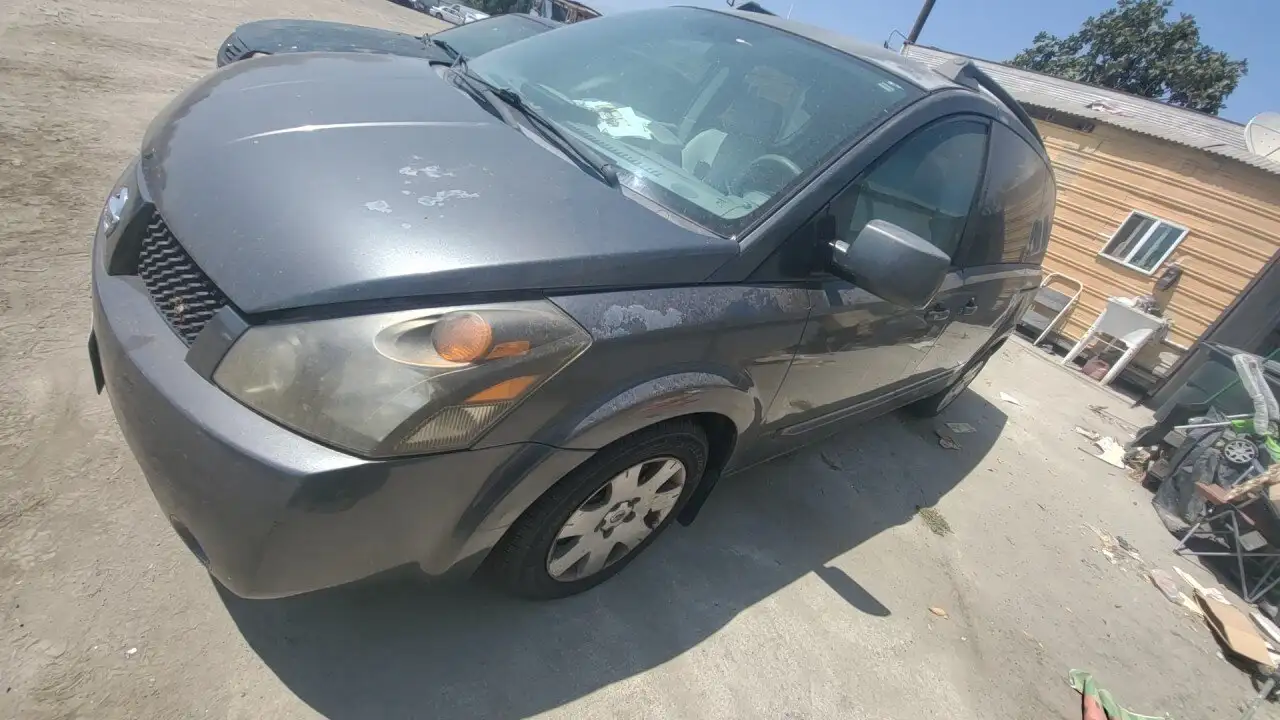 Photo of 2004 Nissan Quest