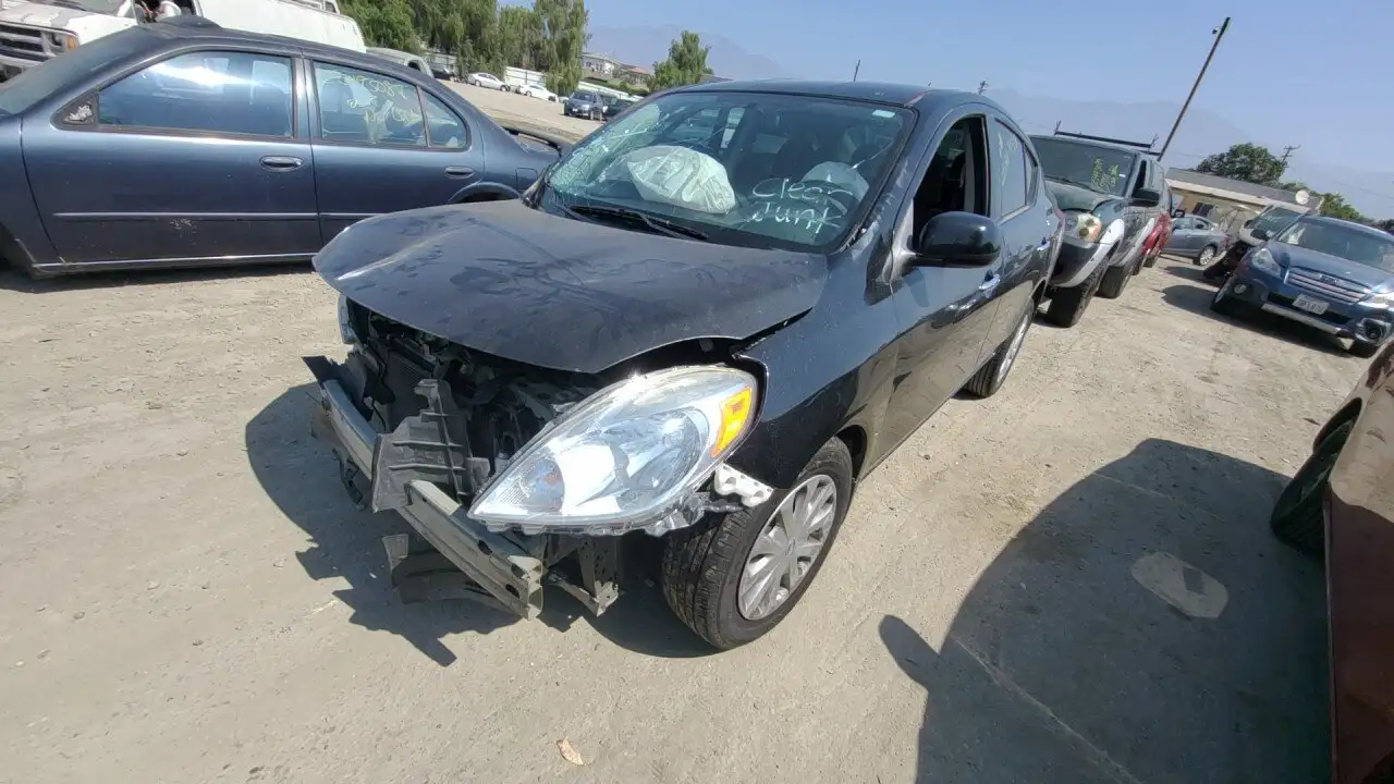 Photo of 2013 Nissan Versa