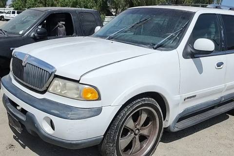 Photo of 1999 Lincoln Navigator