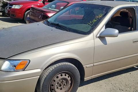 Photo of 1999 Toyota Camry