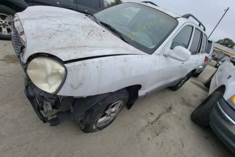 Photo of 2004 Hyundai Santa Fe