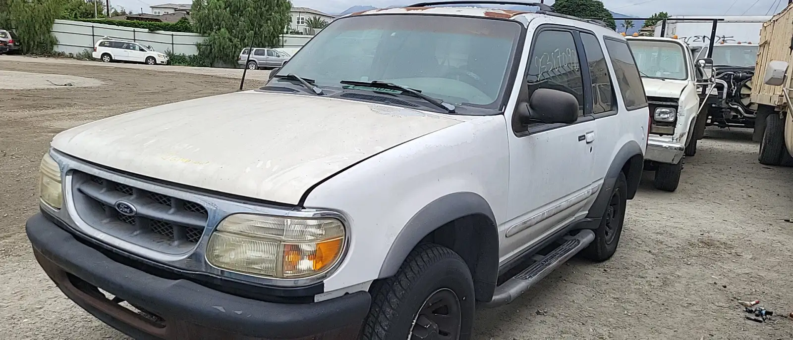 Photo of 1998 Ford Explorer