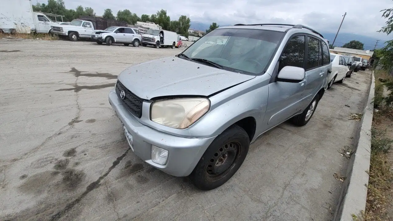 Photo of 2002 Toyota Rav4