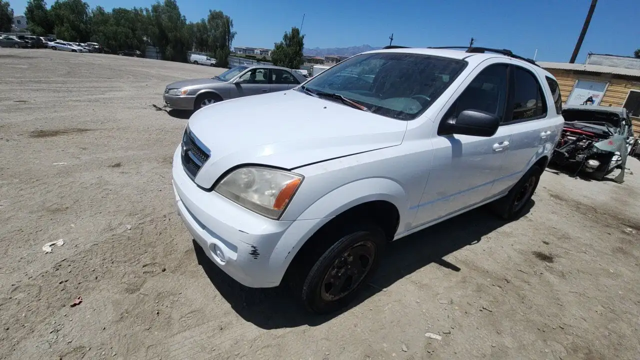 Photo of 2004 Kia Sorento