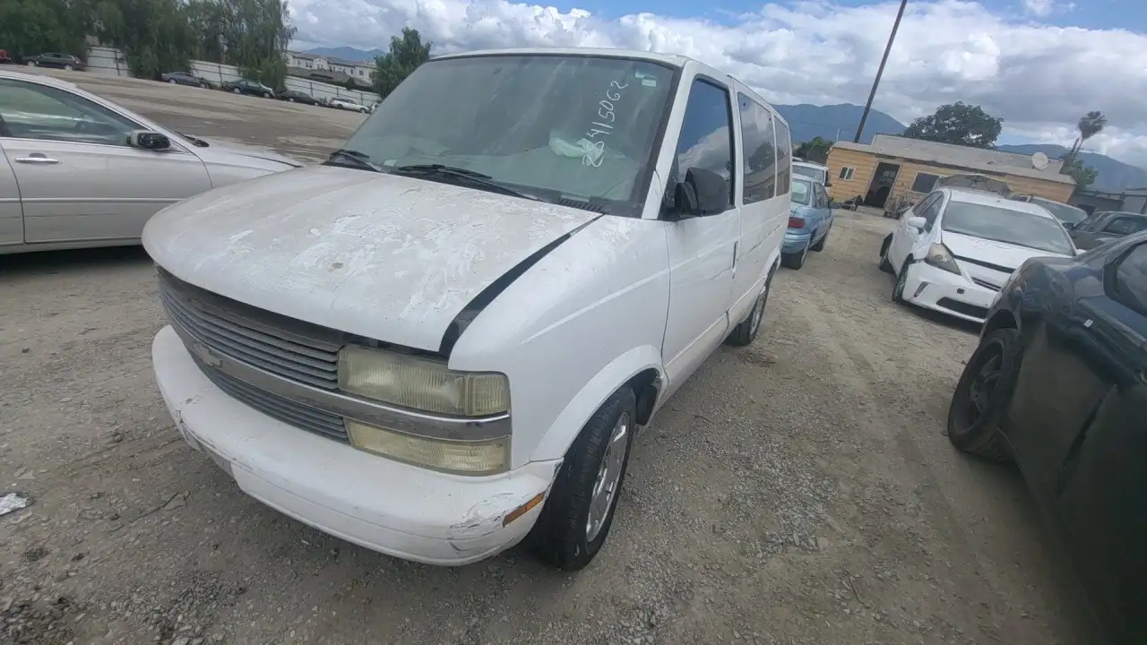 Photo of 2003 Chevrolet Astro