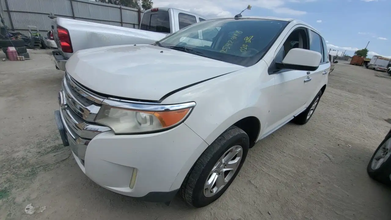 Photo of 2011 Ford Edge
