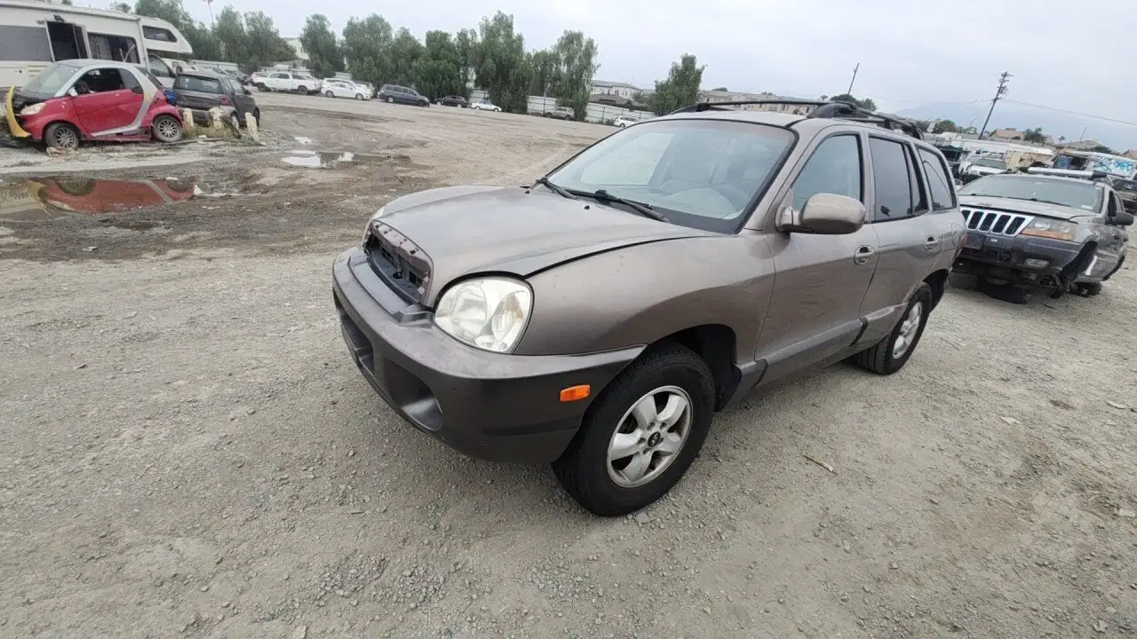 Photo of 2005 Hyundai Santa Fe