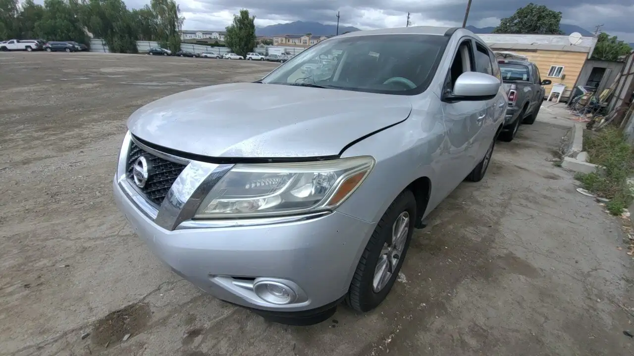 Photo of 2014 Nissan Pathfinder