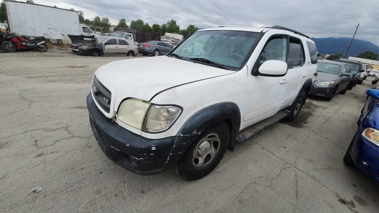 Photo of 2004 Toyota Sequoia