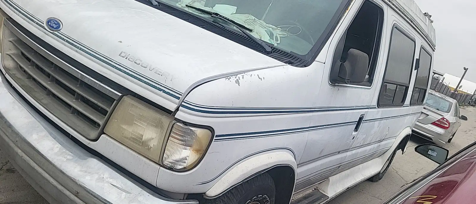 Photo of 1993 Ford E-150 Econoline