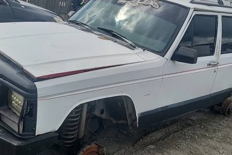 Photo of 1991 Jeep Cherokee