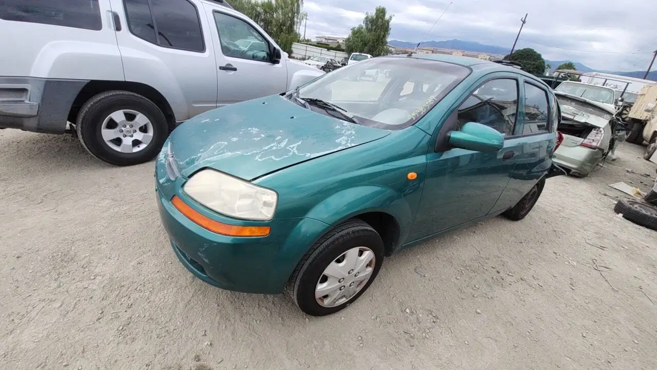 Photo of 2004 Chevrolet Aveo