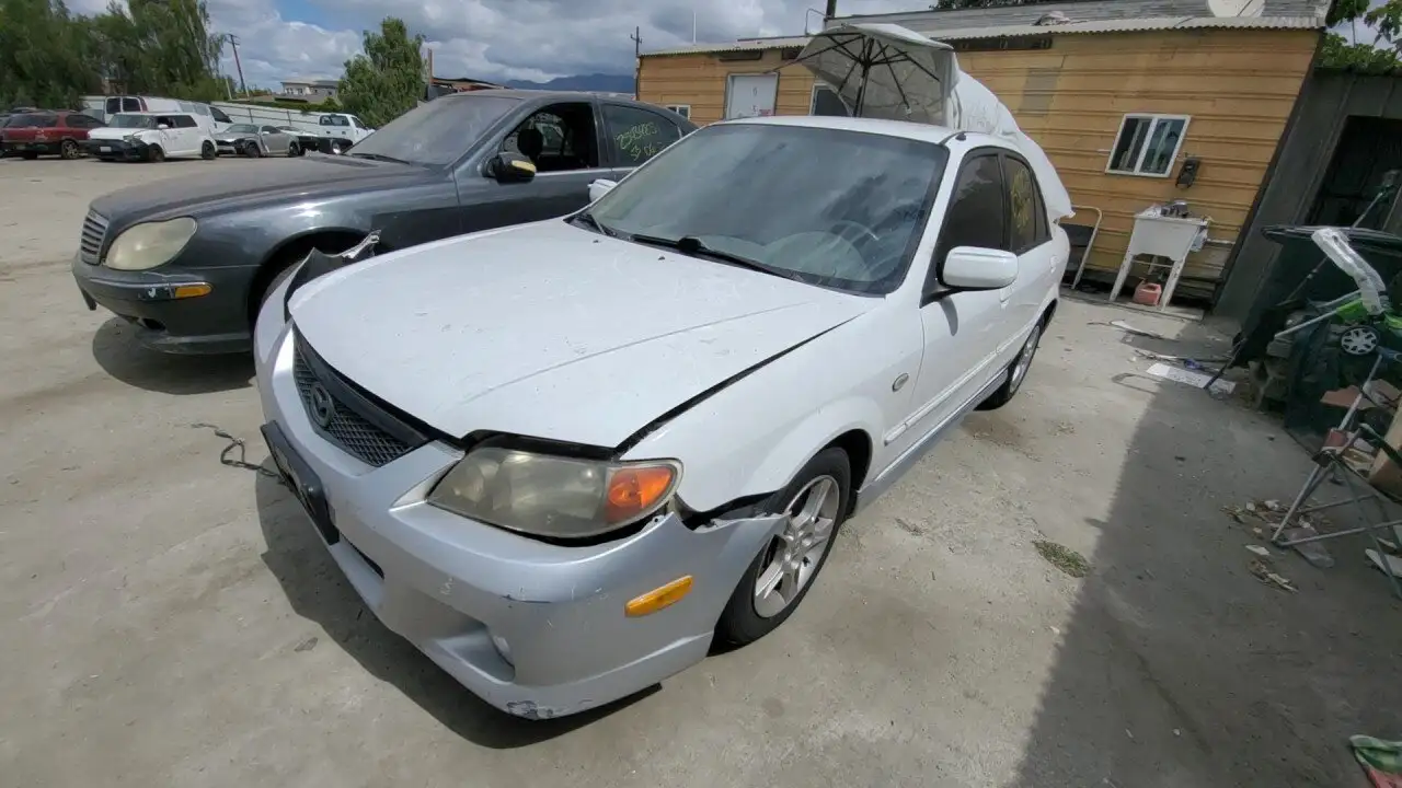 Photo of 2003 Mazda Protege