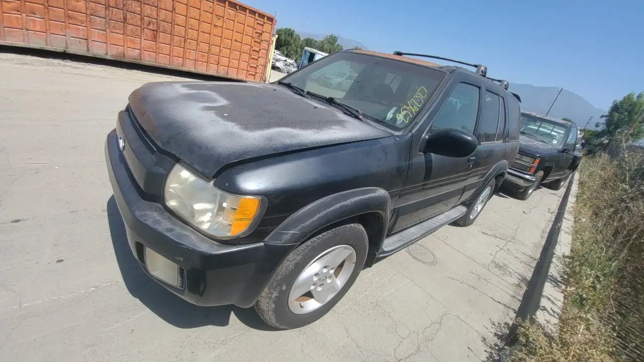 Photo of 2001 Infiniti Qx4