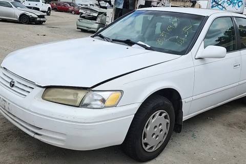 Photo of 1997 Toyota Camry