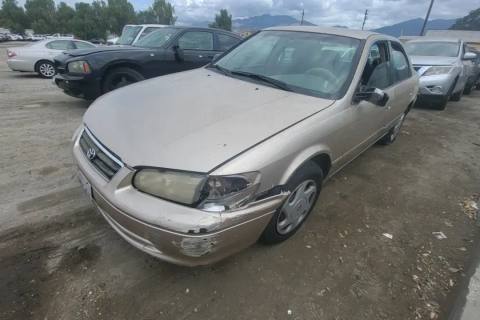 Photo of 2000 Toyota Camry