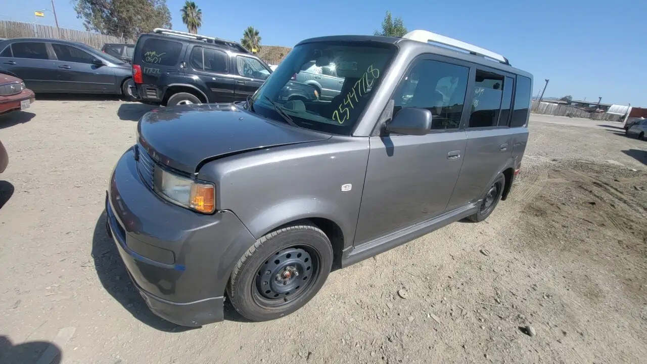 Photo of 2004 Scion Xb